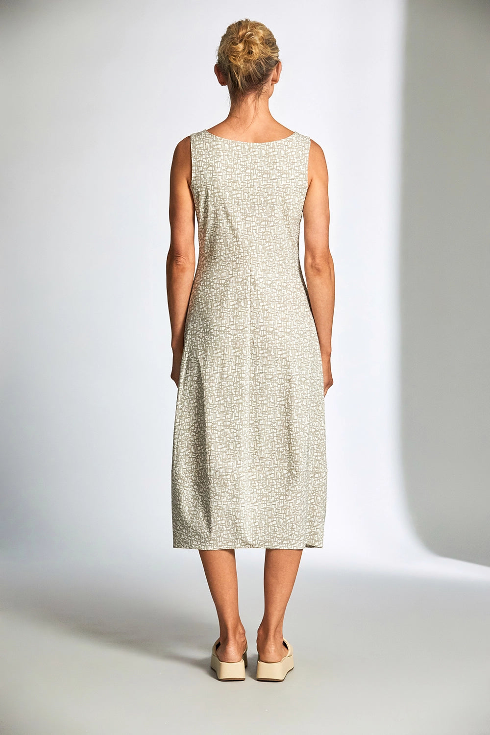 Peruzzi Tech Print Dress In Sand S25503