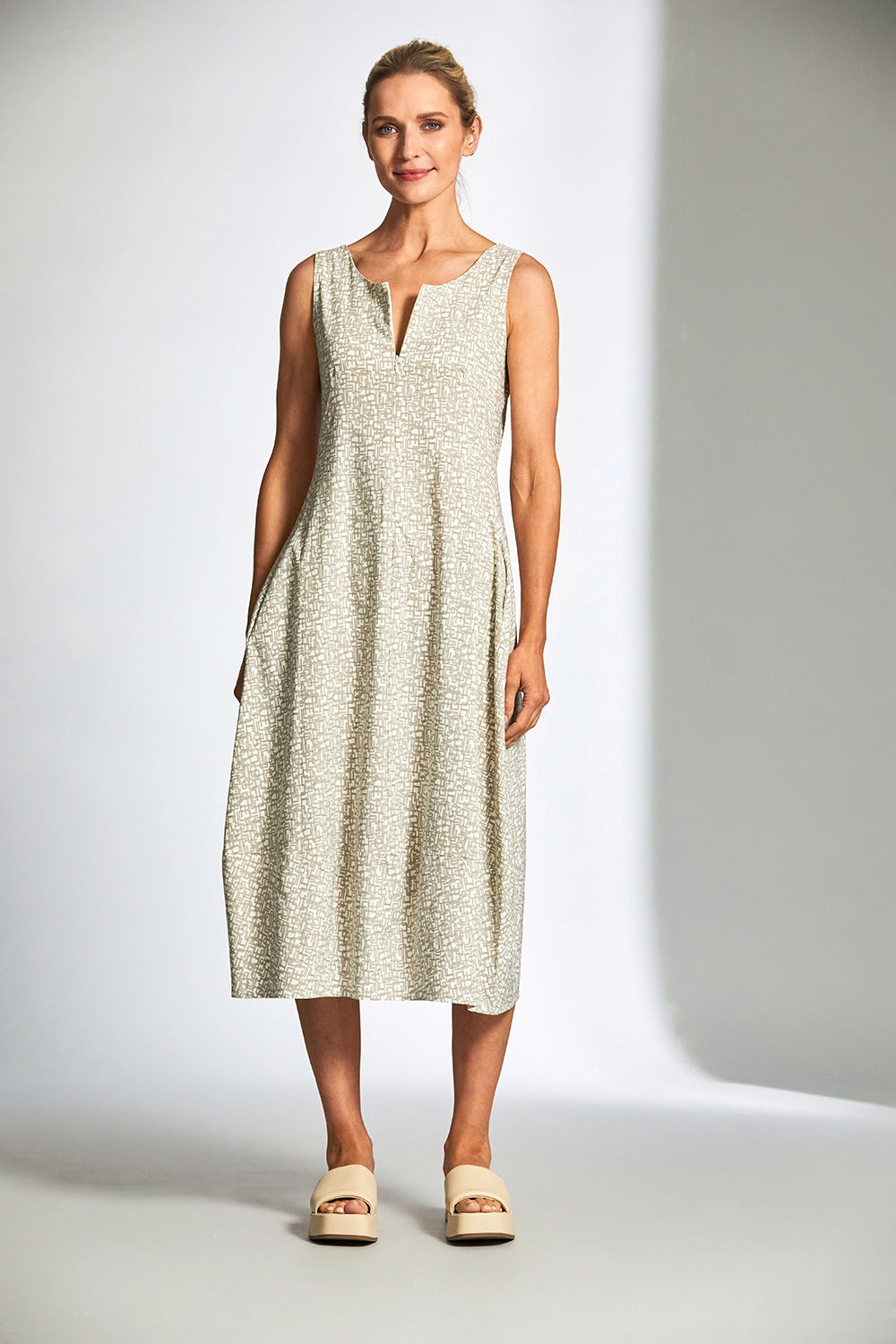 Peruzzi Tech Print Dress In Sand S25503