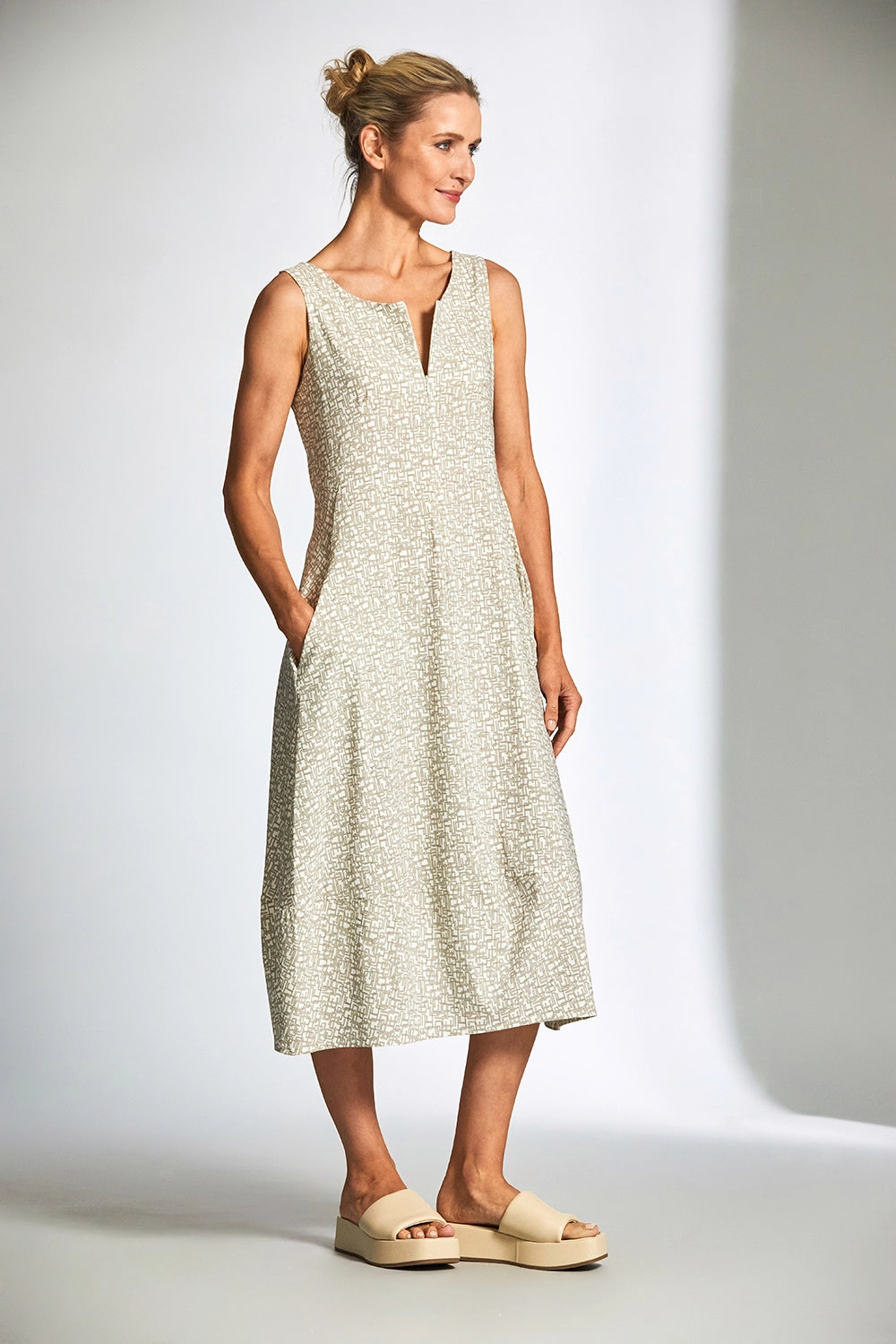 Peruzzi Tech Print Dress In Sand S25503