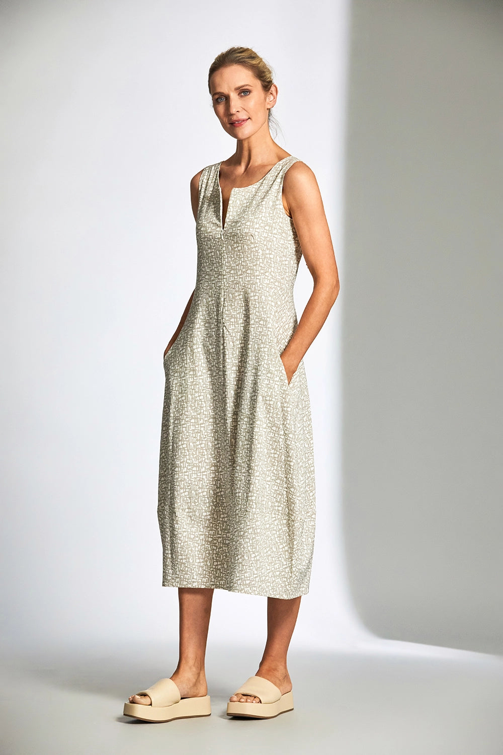 Peruzzi Tech Print Dress In Sand S25503