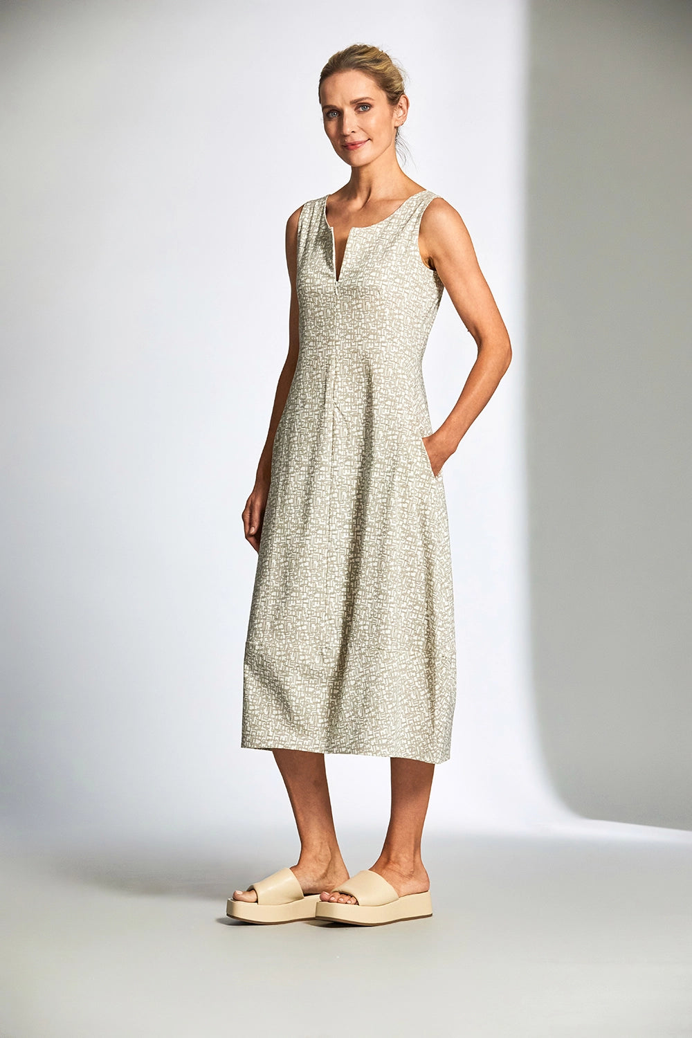 Peruzzi Tech Print Dress In Sand S25503