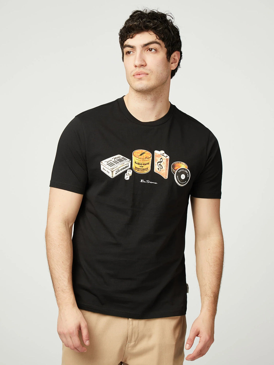 Ben Sherman Gentlemens Tins Tee in Black B0078225