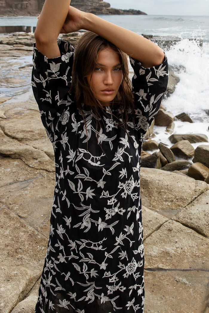 One Season Deia Embroidery Black/Cream