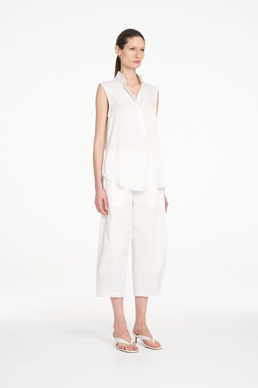 Mela Purdie Crop Barrel Pant in White F419 10003 - Pre-Order November Delivery