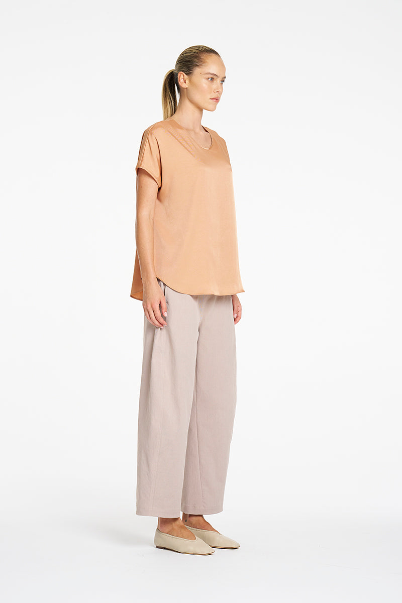 Mela Purdie Barrel Leg Pant in Fawn F416 10002 - Pre-Order August Delivery