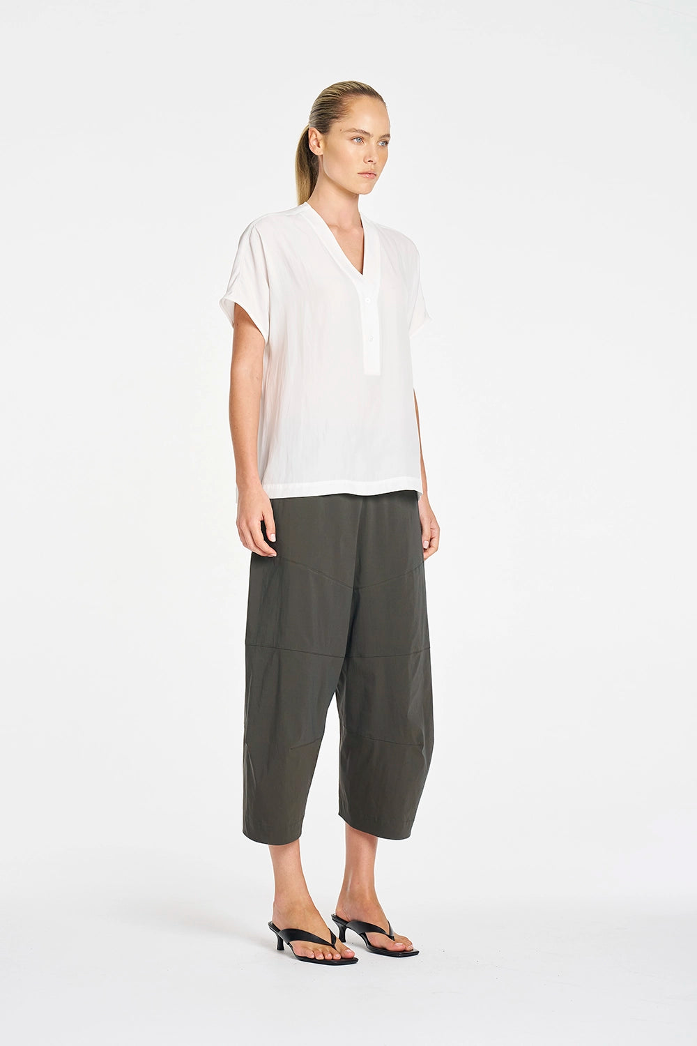 Mela Purdie Cropped Tuscan Pant in Bark F65 1514 - Pre-Order September Delivery