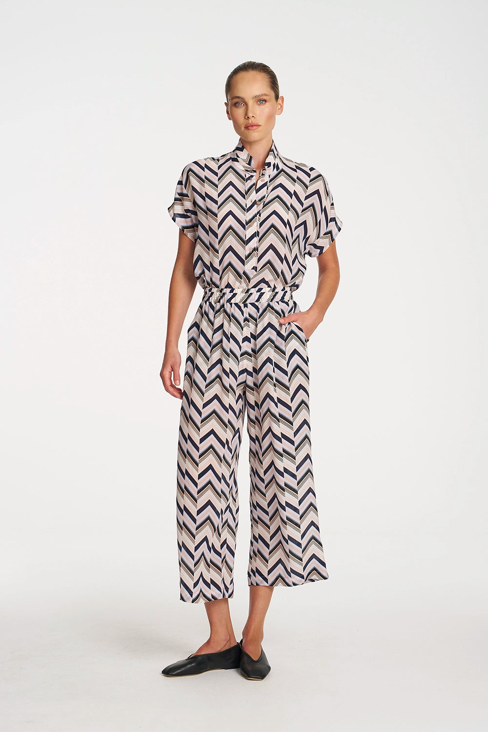 Mela Purdie Tab Stand Shell in Pleat F857 8646