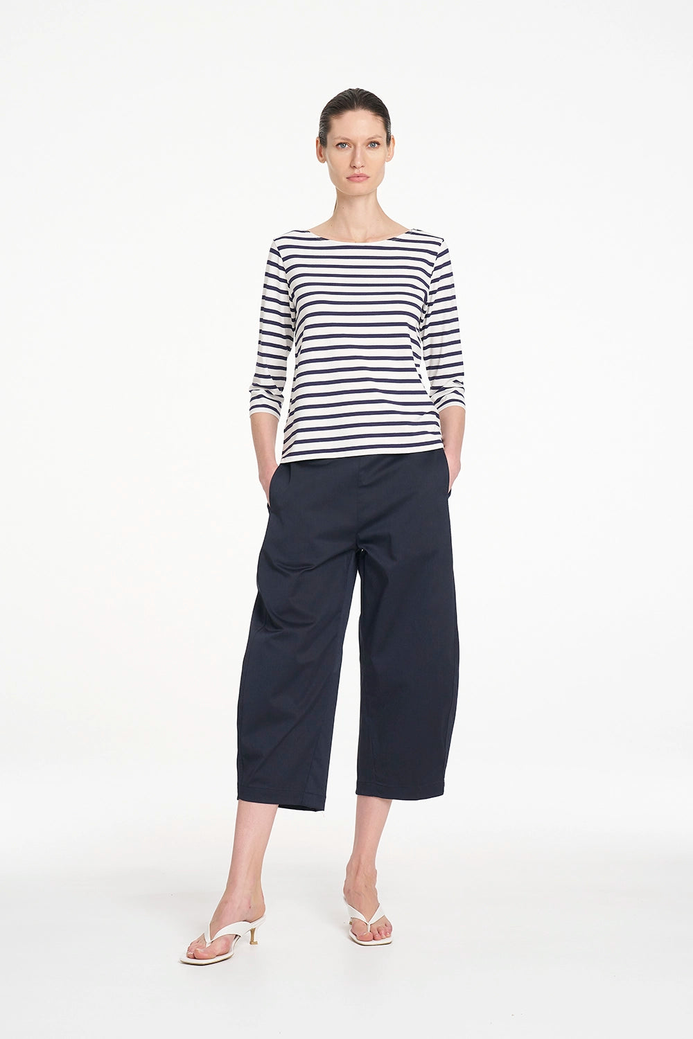 Mela Purdie Crop Barrel Pant in Navy F419 10003 - Pre-Order November Delivery