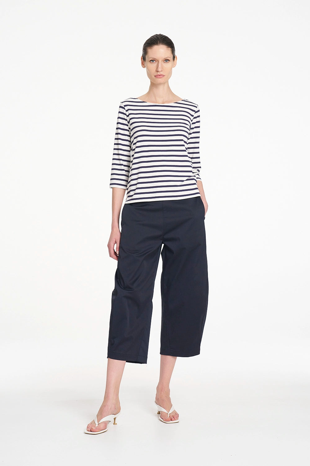 Mela Purdie Crop Barrel Pant in Navy F419 10003 - Pre-Order November Delivery