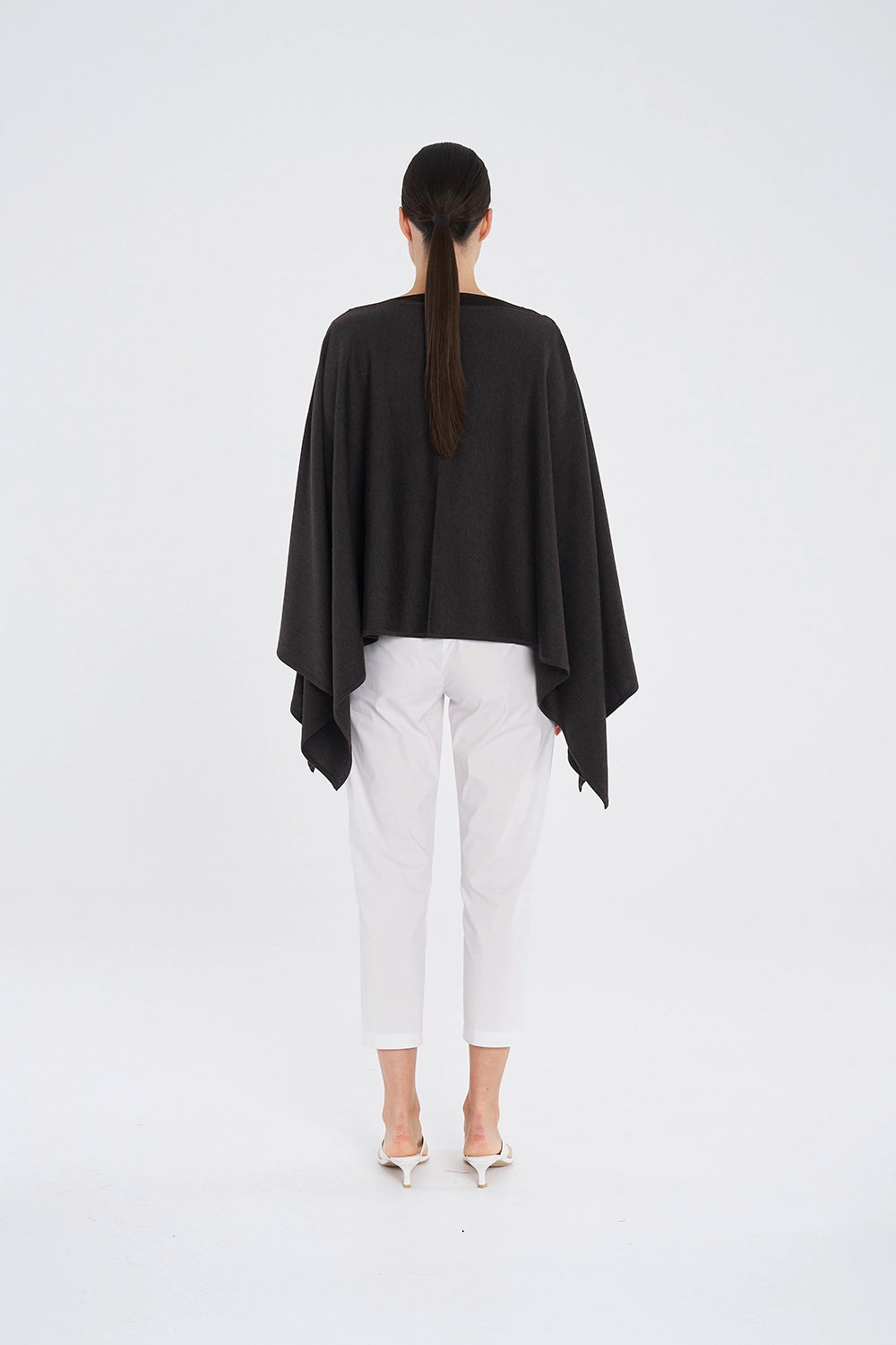 Mela Purdie Slice Throw in Fudge F14 9309 - Pre-Order February Delivery