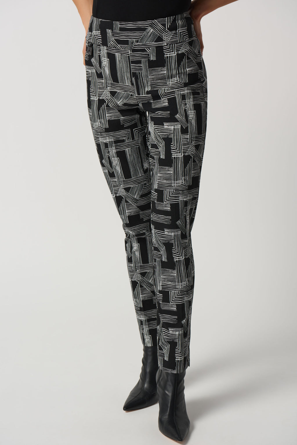 Joseph Ribkoff Abstract Print Slim-Fit Pants Jr233285