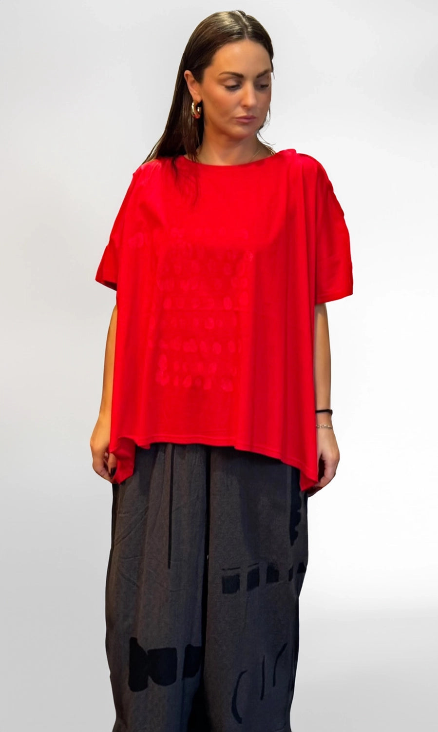 Moyuru Printed Tee in Red Combo 241005