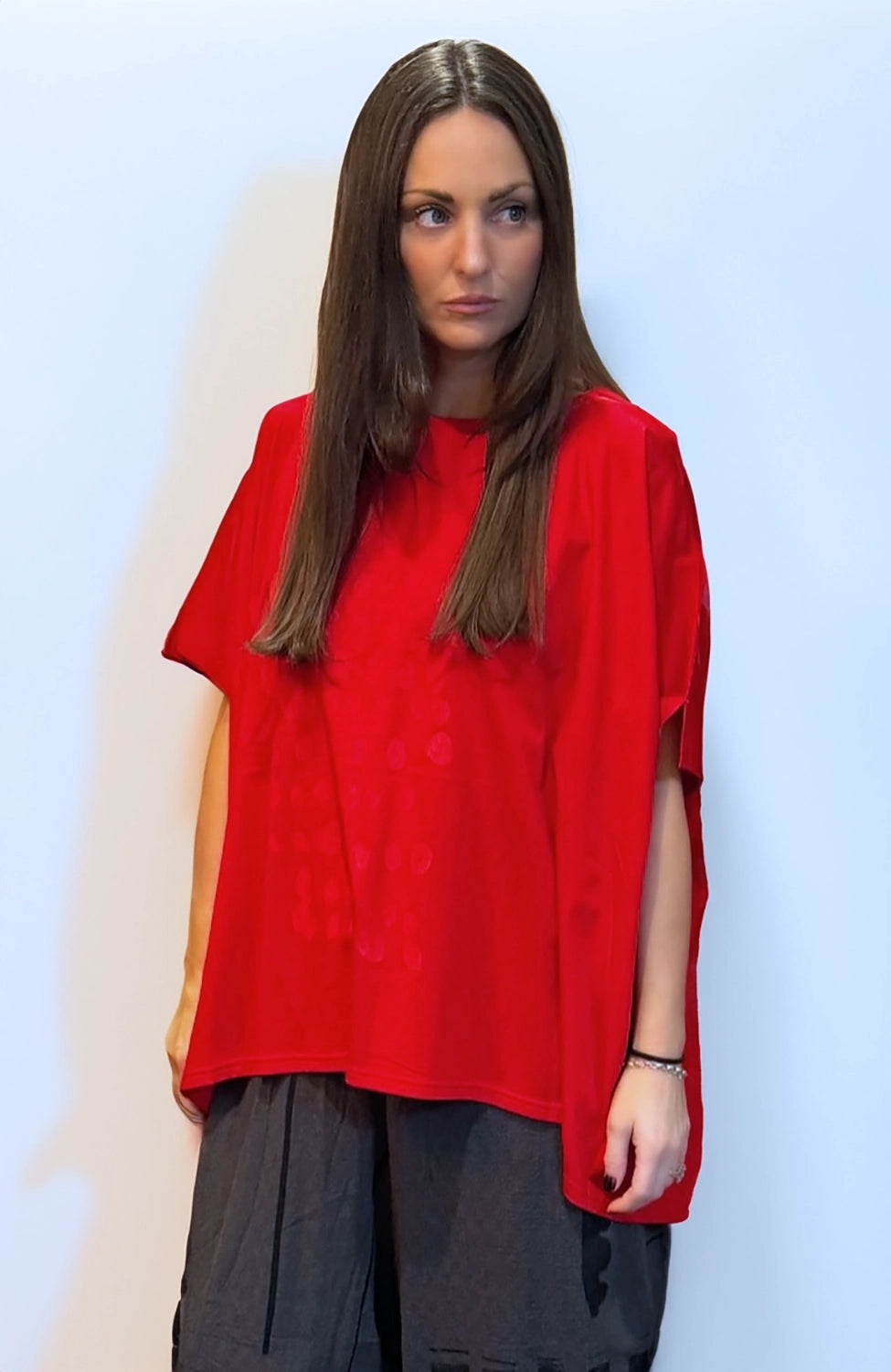 Moyuru Printed Tee in Red Combo 241005