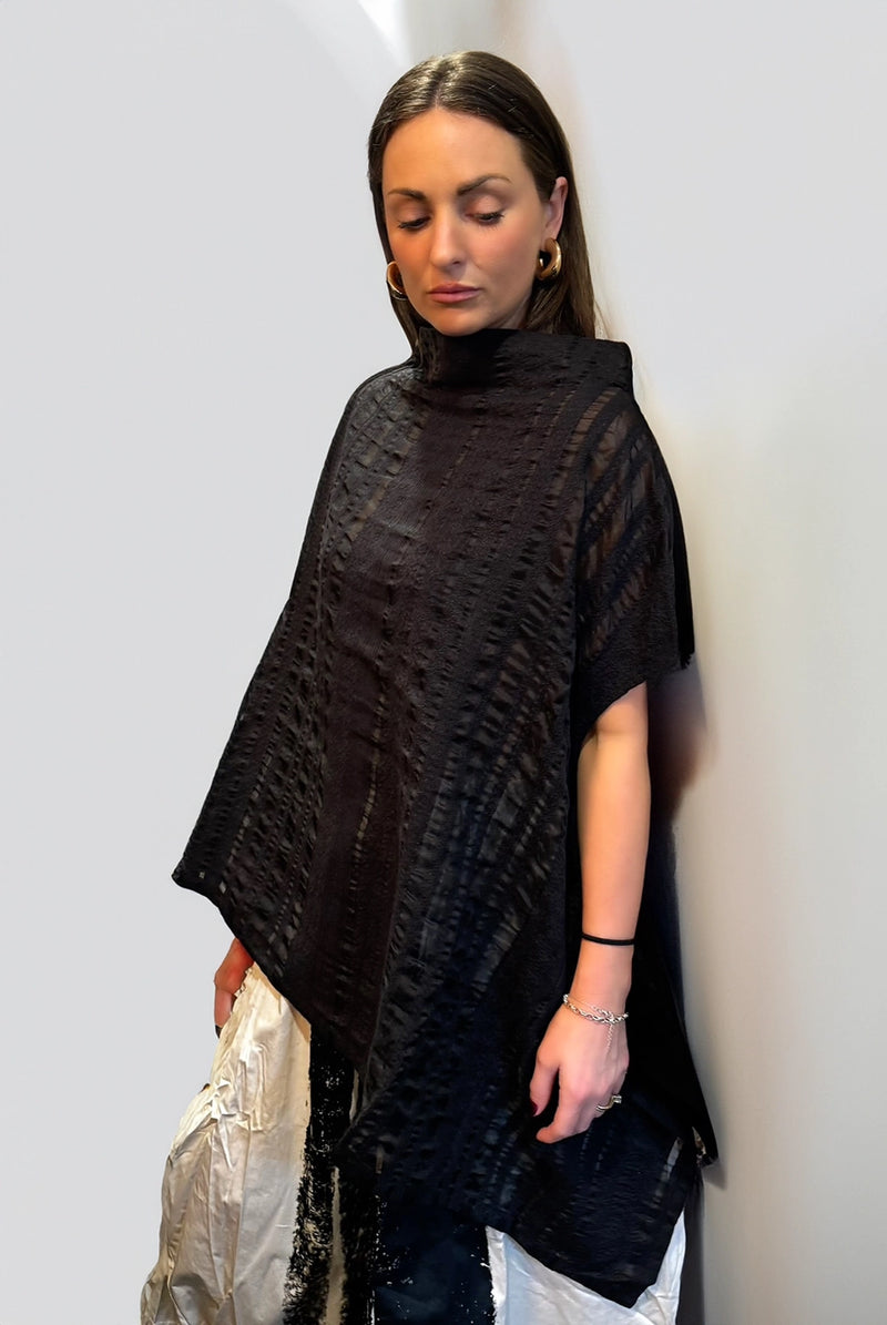 Moyuru Layering top in Black 241608