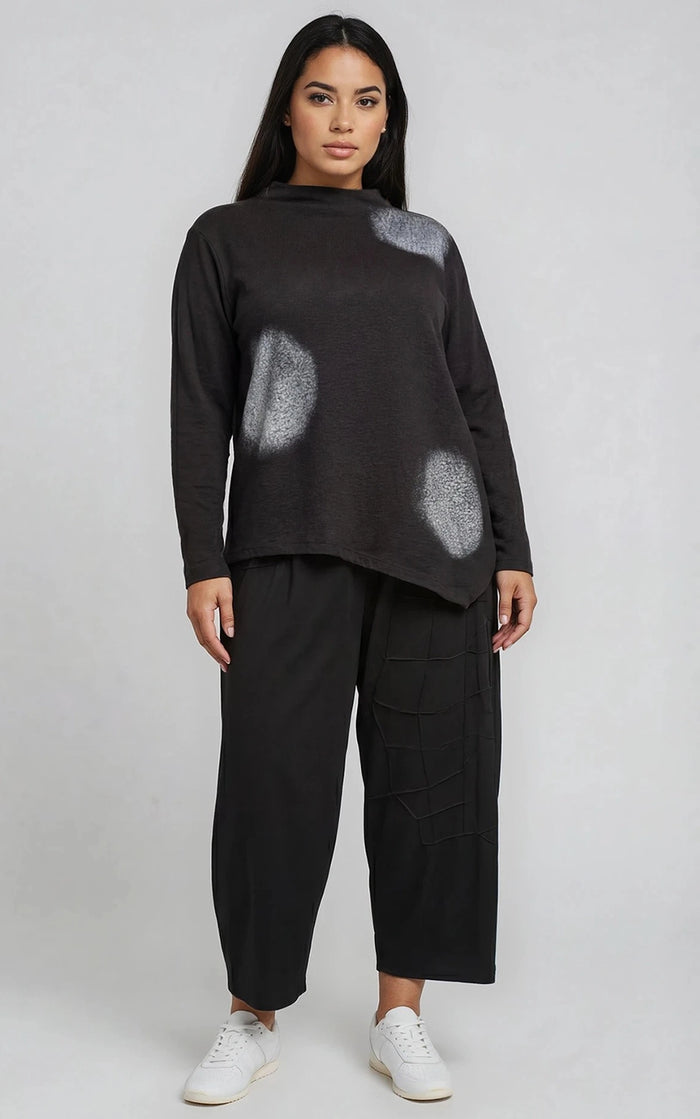 Moyuru Sotatsu Pullover in Black 253 011