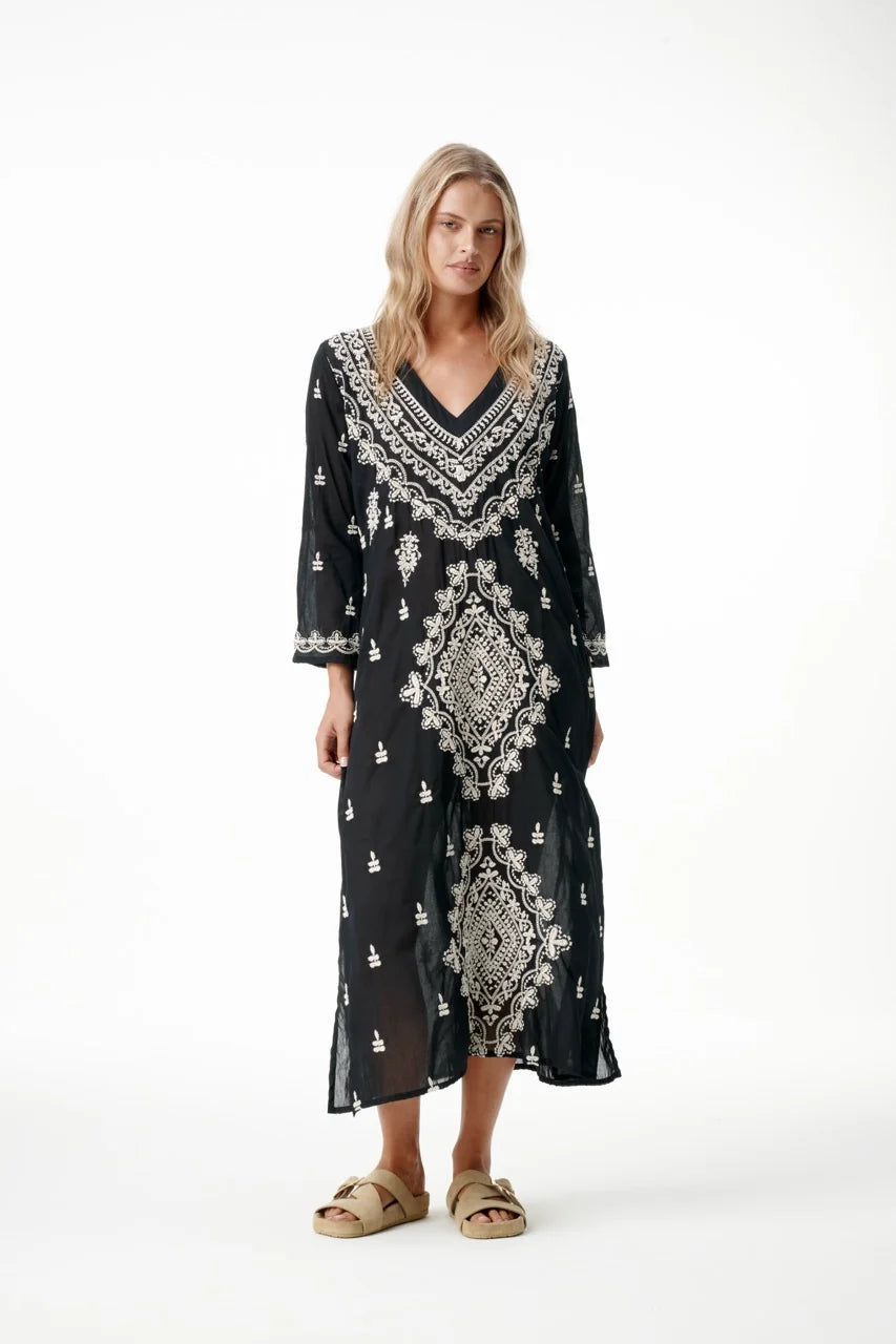One Season Long Goa Embroidery Black/Cream