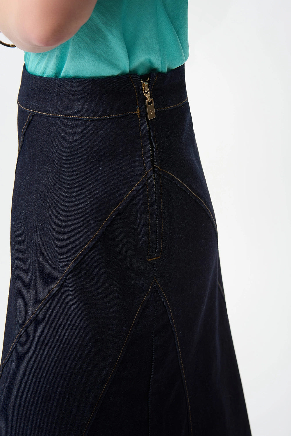 Joseph Ribkoff Denim Flare Skirt With Exposed Zipper Jr261969