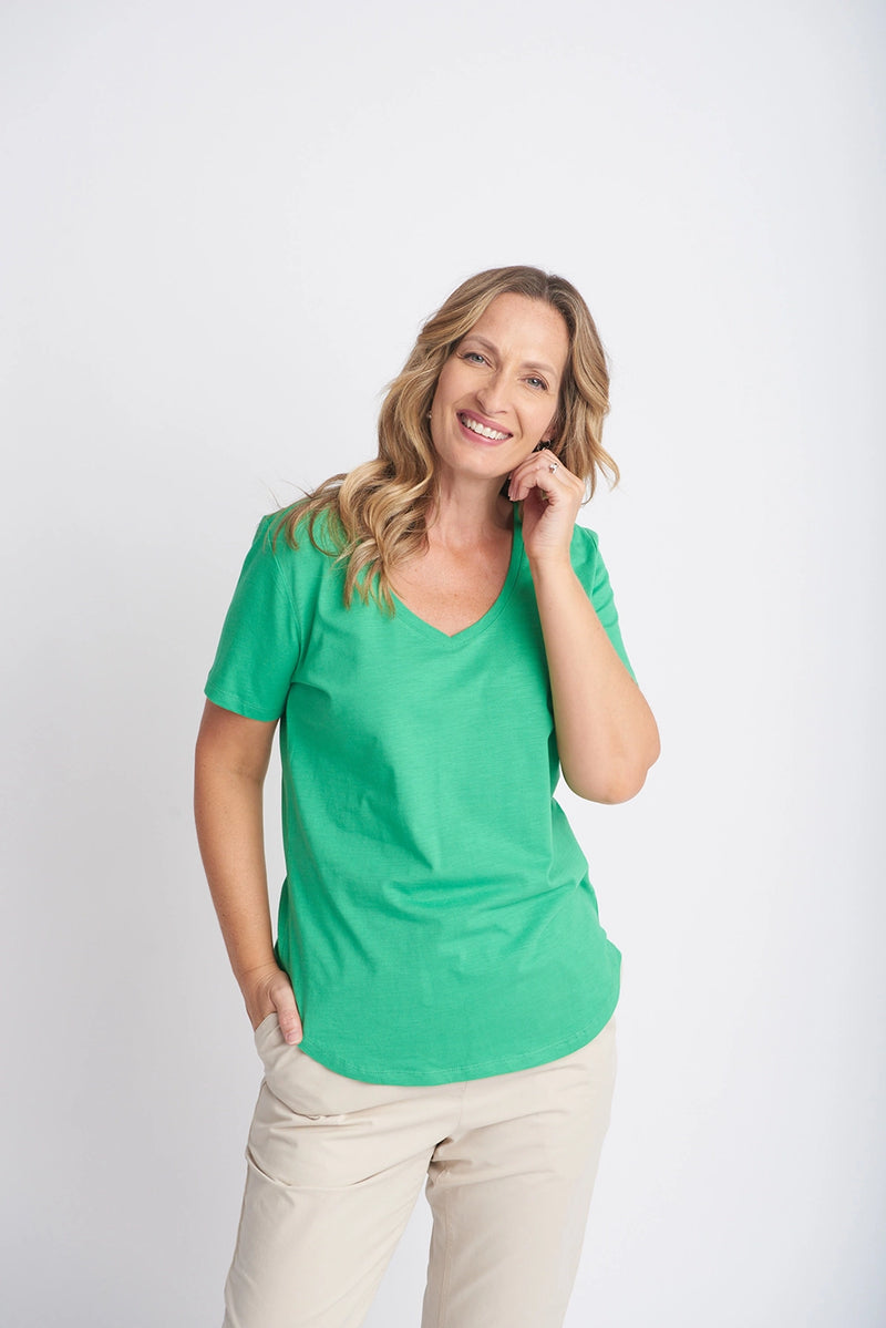 Goondiwindi Cotton V Neck Tee Kelly Green 3260