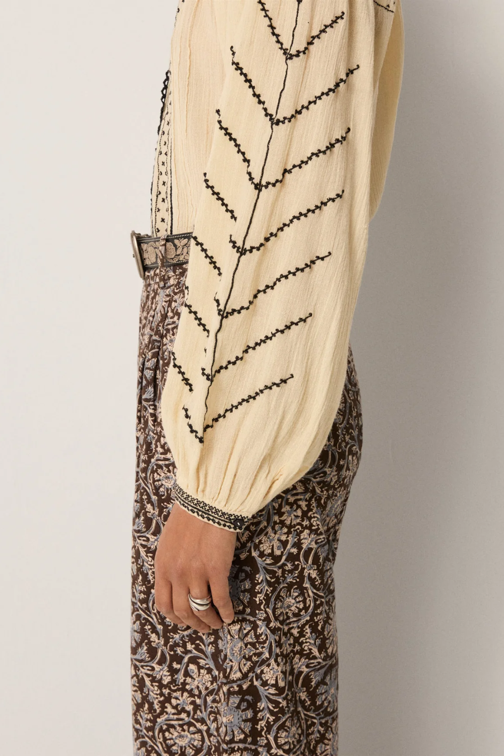 Maison Hotel Ringo Blouse in Ivory - Pre-Order January Delivery