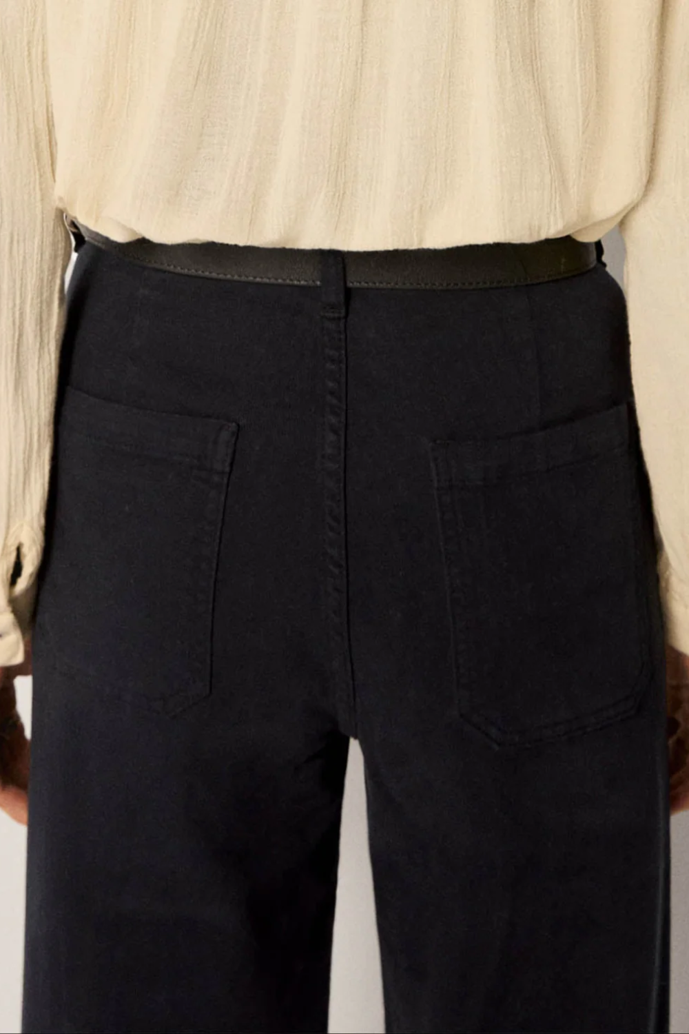 Maison Hotel Clyde Pant in Barrow Navy - Pre-Order January Delivery