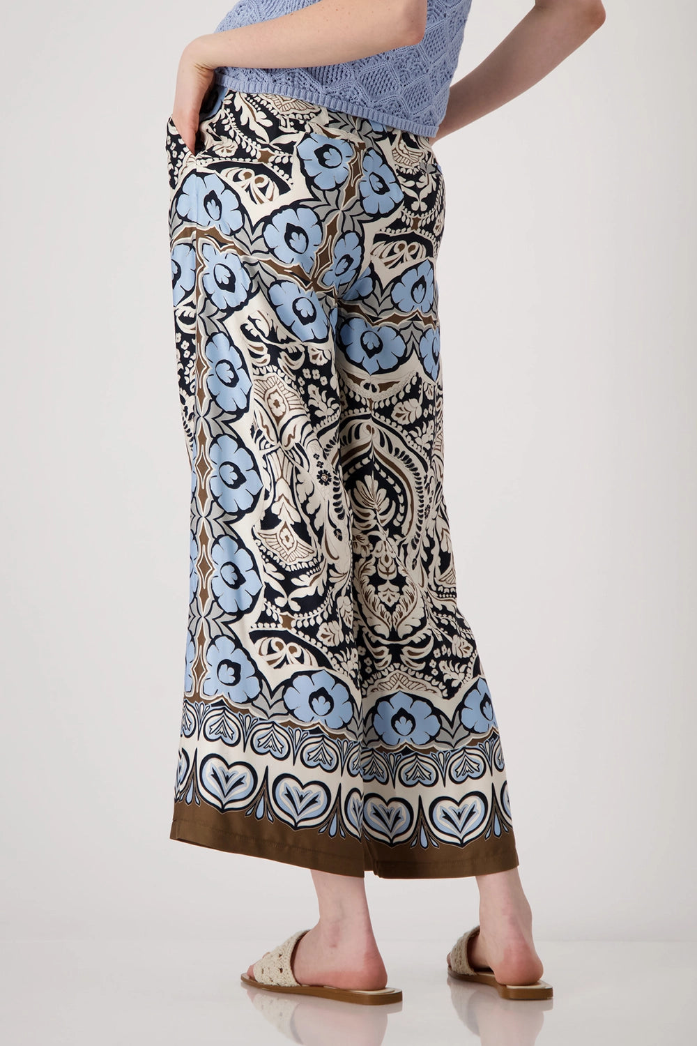 Monari Wide-leg trousers with ornamental pattern 409575