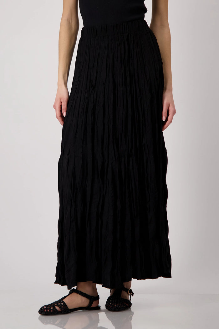 Monari Long skirt with crushed look 409802