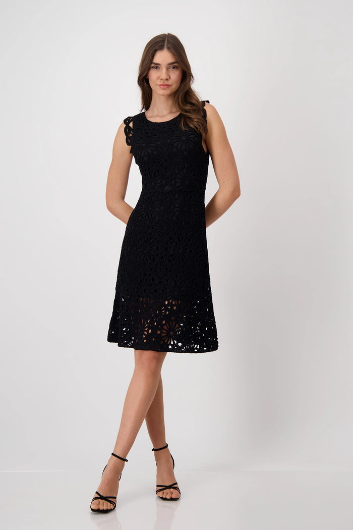 Monari Crochet dress with floral pattern 409967