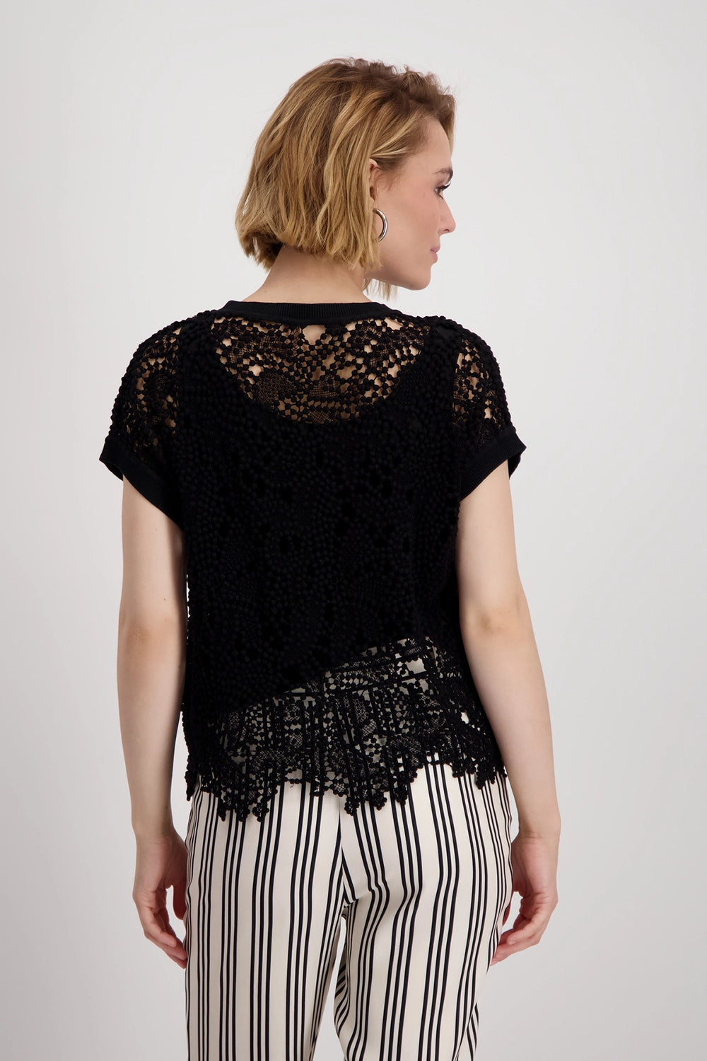 Monari Short-sleeved Top with lace detail 409994