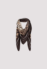 Monari Scarf With Leopard Pattern in Sand Pattern 410141
