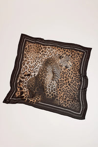 Monari Scarf With Leopard Pattern in Sand Pattern 410141