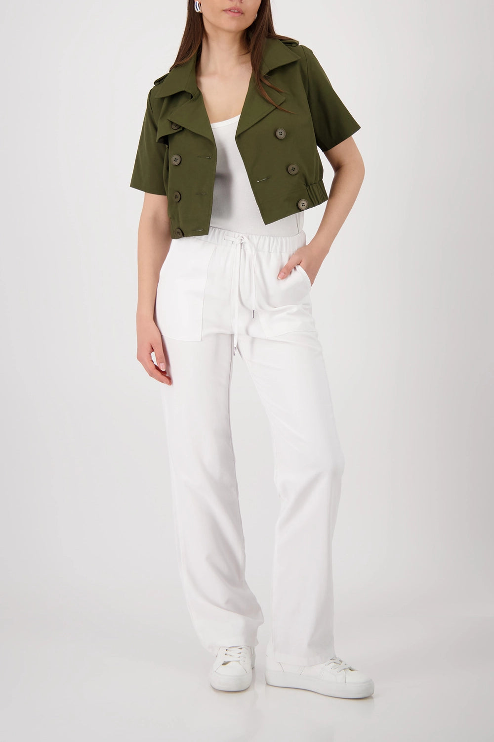 Monari Cropped Trench Jacket With Double-Breasted Button Placket in Olive 410510