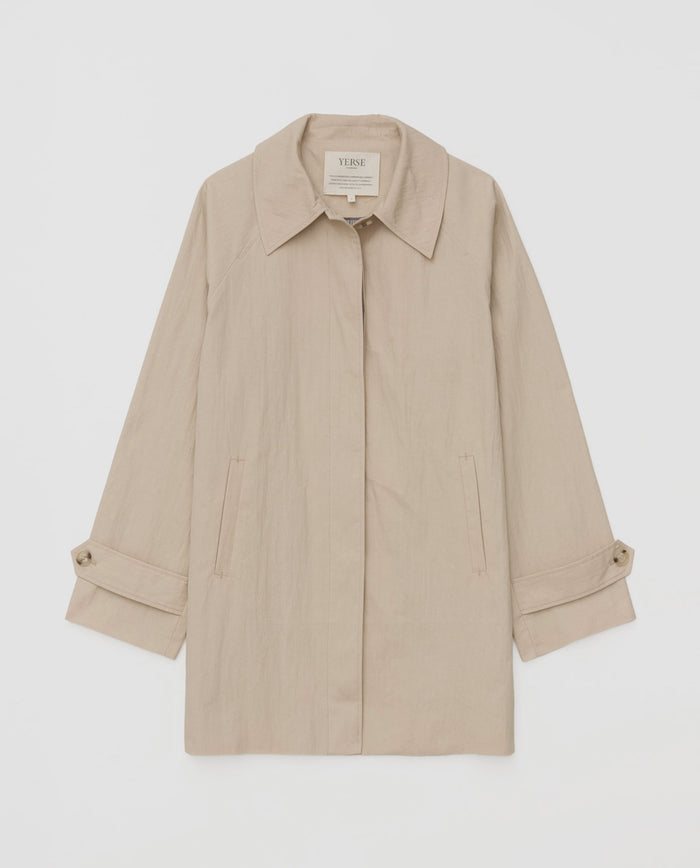 Yerse Raincoat in Beige & Chalk 42600Ys
