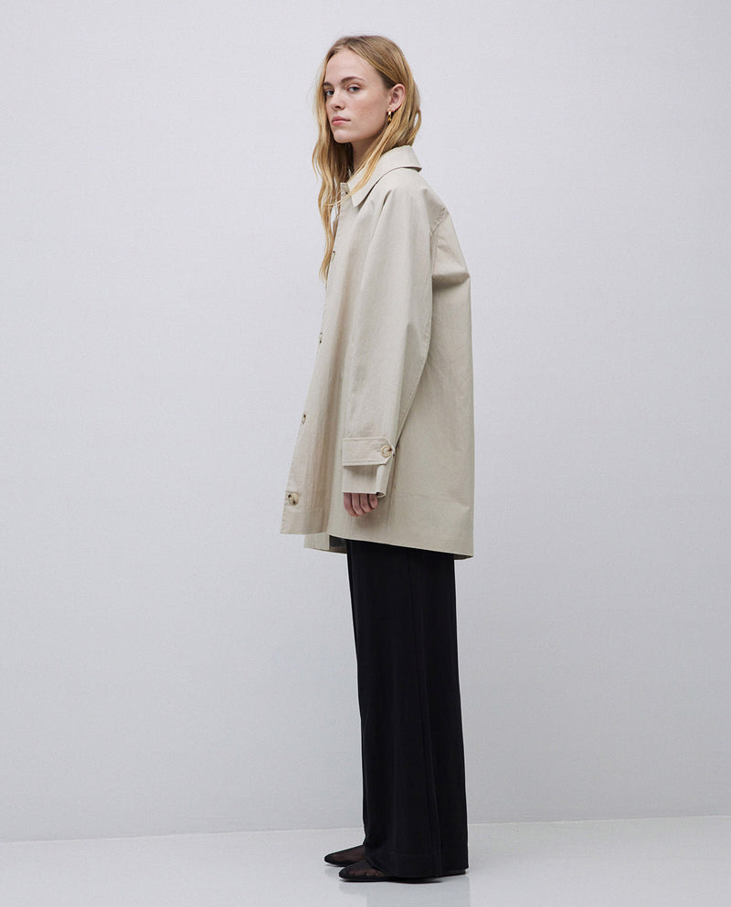 Yerse Raincoat in Beige & Chalk 42600Ys