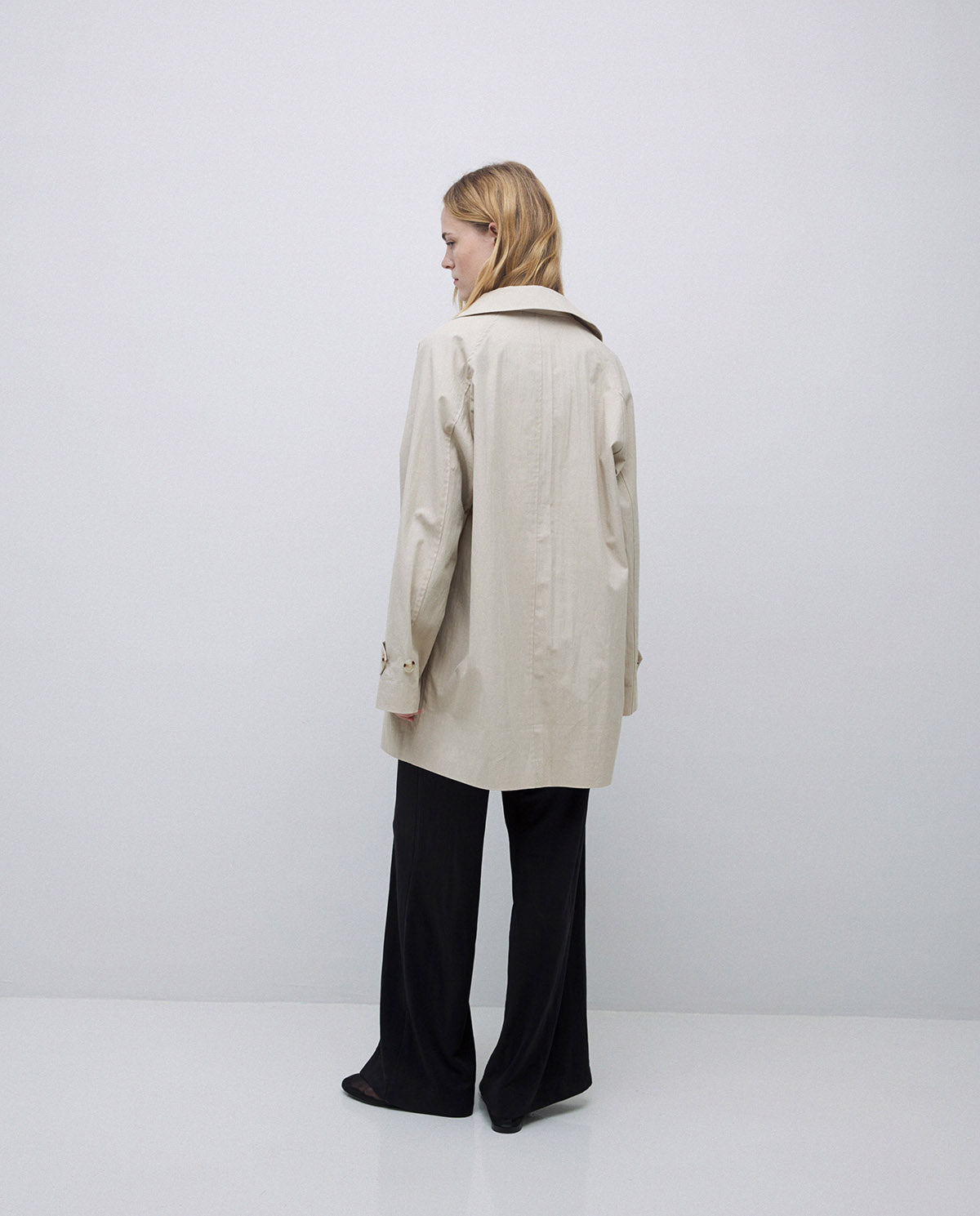 Yerse Raincoat in Beige & Chalk 42600Ys