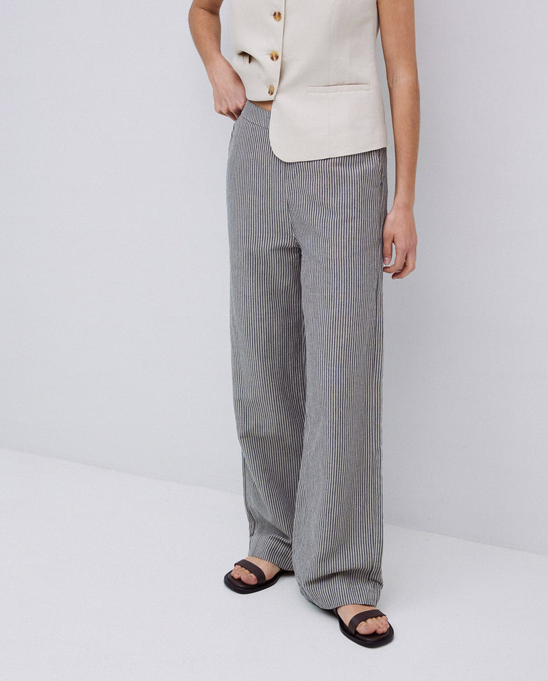 Yerse Pinstripe Relaxed Leg Pant 42846Ys