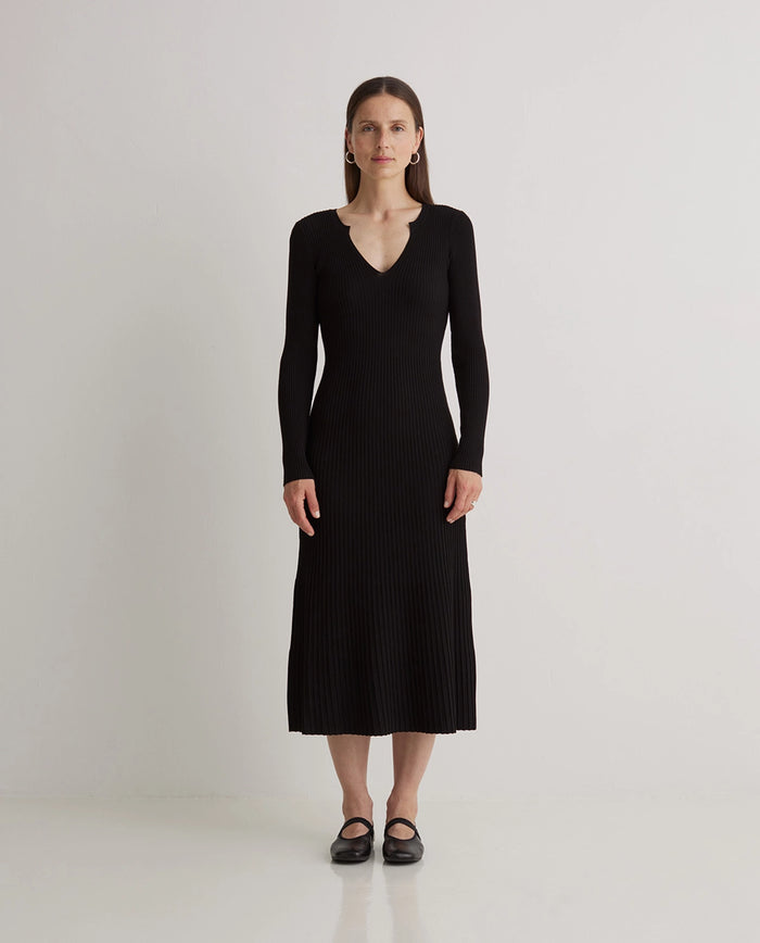 Yerse Dress Pleats in Black 43520