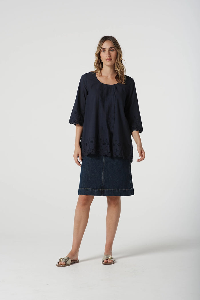 Goondiwindi Cotton Trapeze Top in Dark Navy 4445