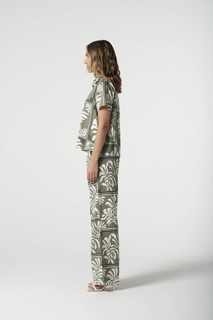 Goondiwindi Cotton Soft Button Through Blouse in Sage Green Print 4447-222
