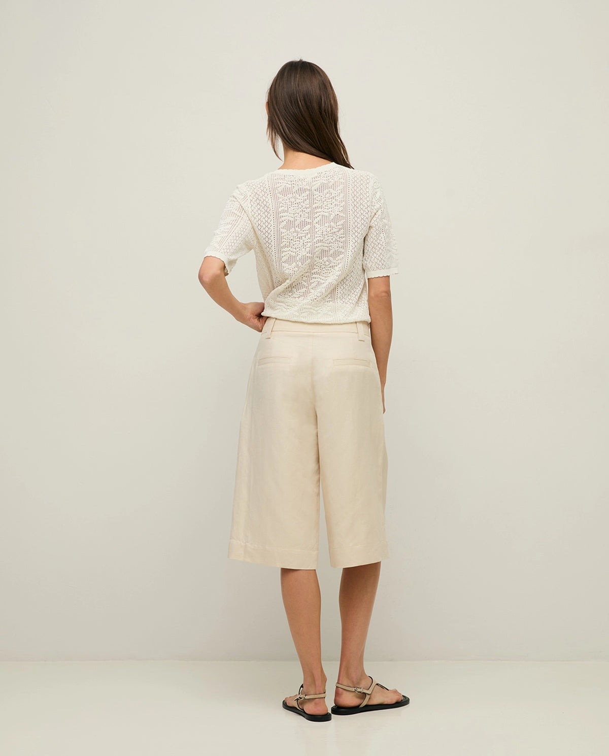 Yerse Linen Blend Bermuda Shorts in Ecru 44805