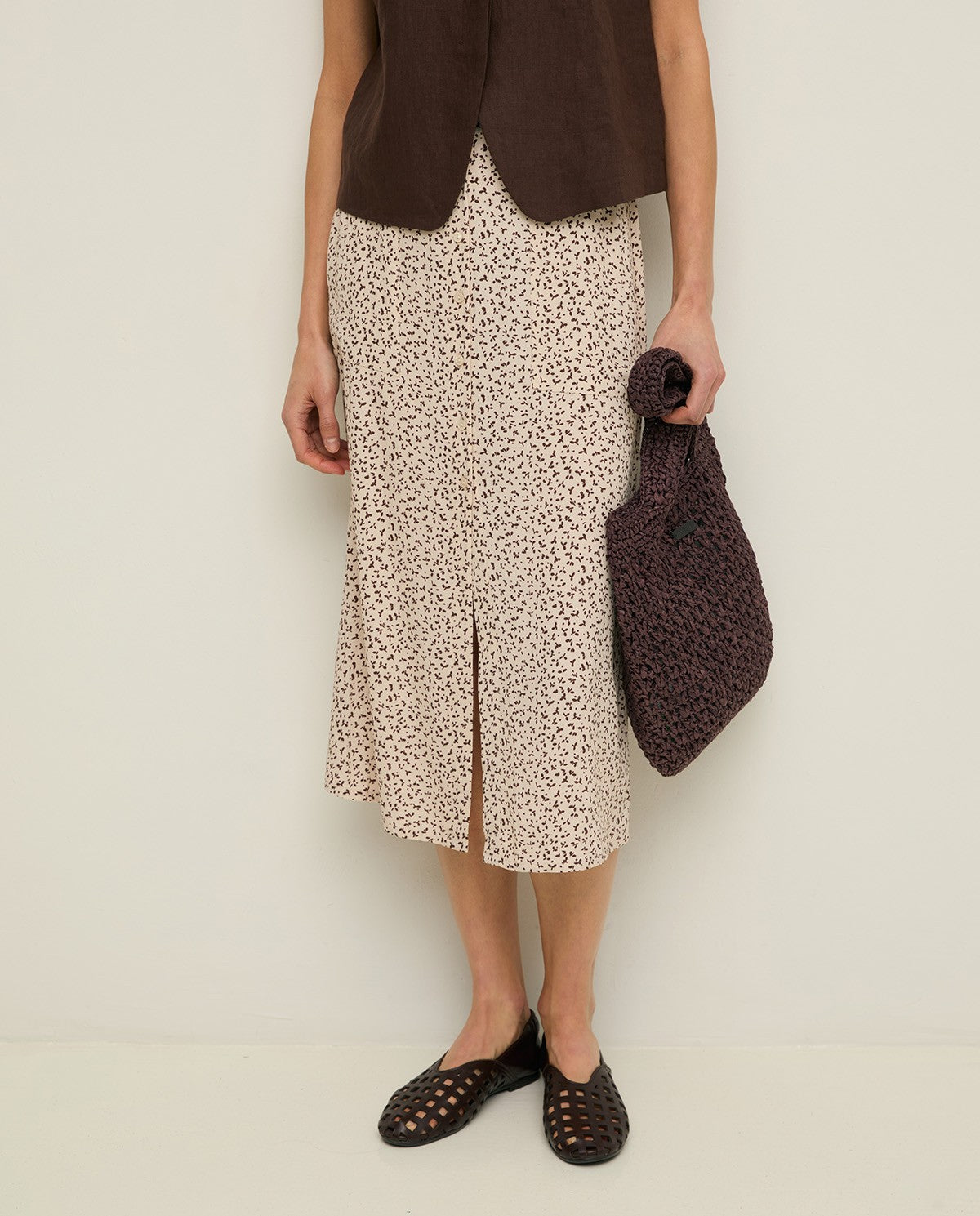 Yerse Short Crepe Skirt in Ntl Flowers 44827