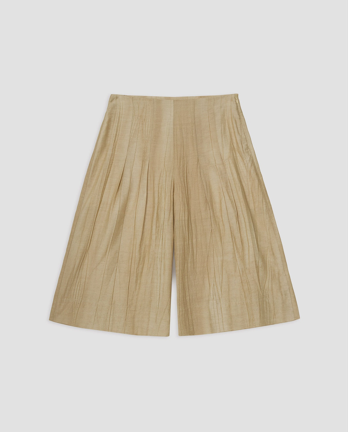 Yerse Crinkled Effect Bermuda Shorts in Vainilla 44858