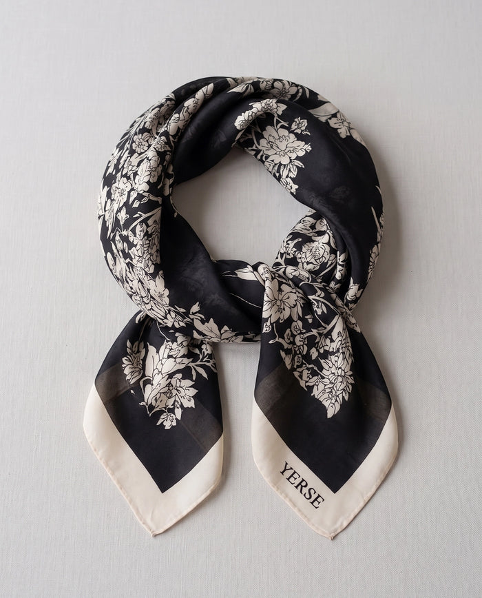 Yerse Silk Scarf in Est Negro 44918