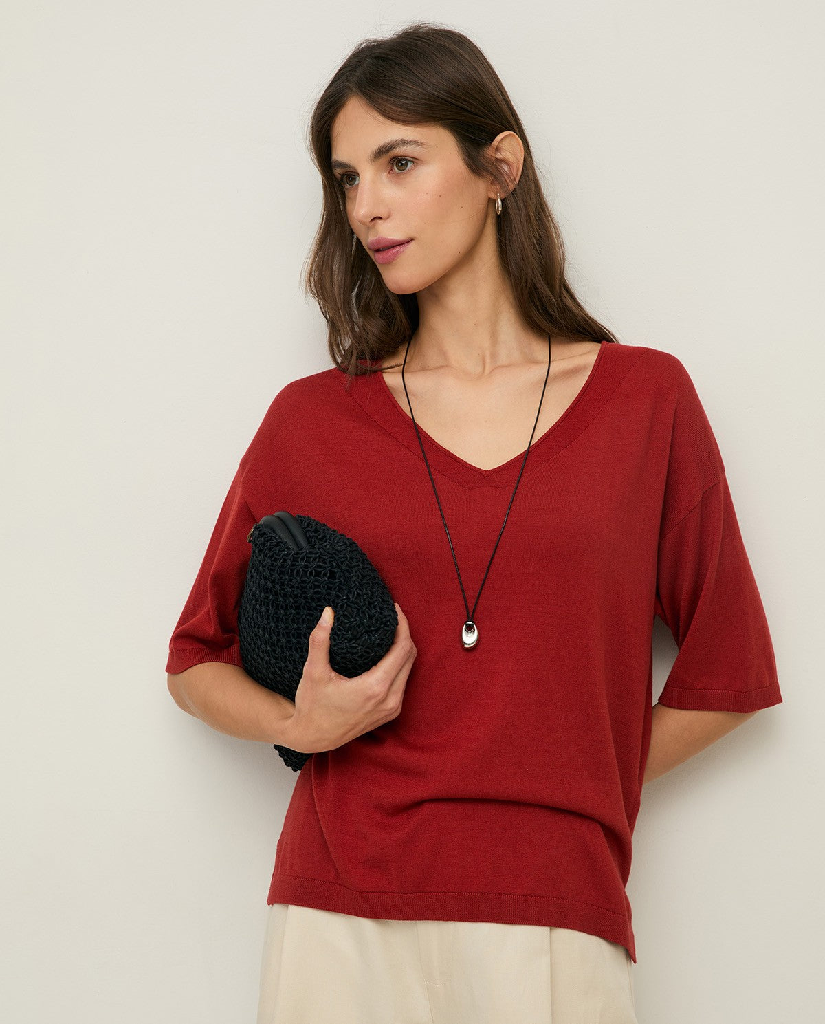 Yerse Crochet Clutch in Negro 44943