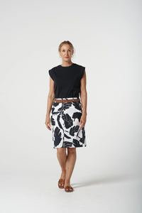 Goondiwindi Cotton Block Leaf Print Skirt in Navy Leaf Print 5272-219
