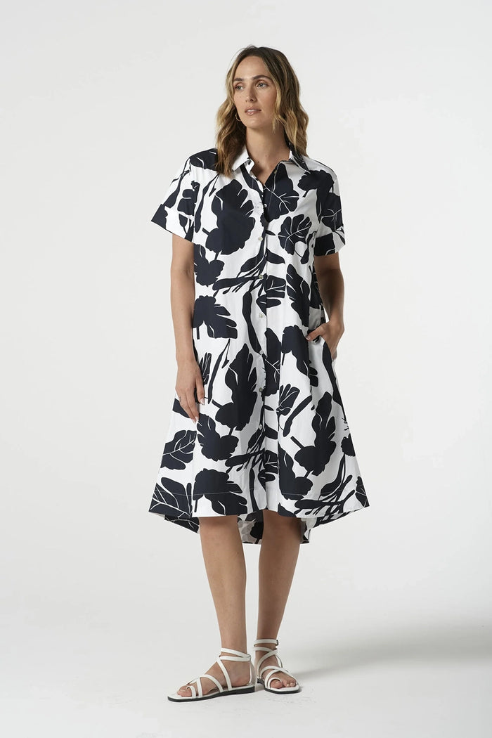 Goondiwindi Cotton Block Leaf Print Dress in Navy Leaf Print 6294-219