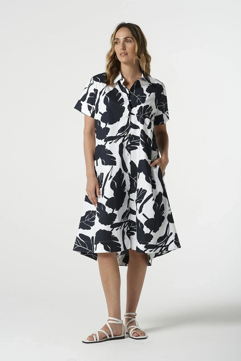 Goondiwindi Cotton Block Leaf Print Dress in Navy Leaf Print 6294-219