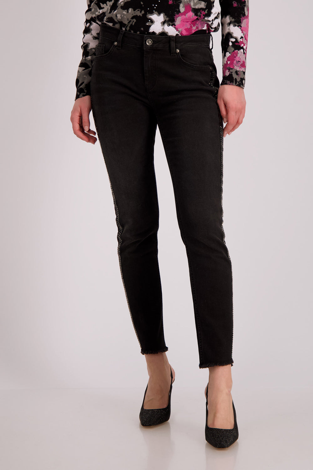 Monari Pants with Rivet Stripe M806905