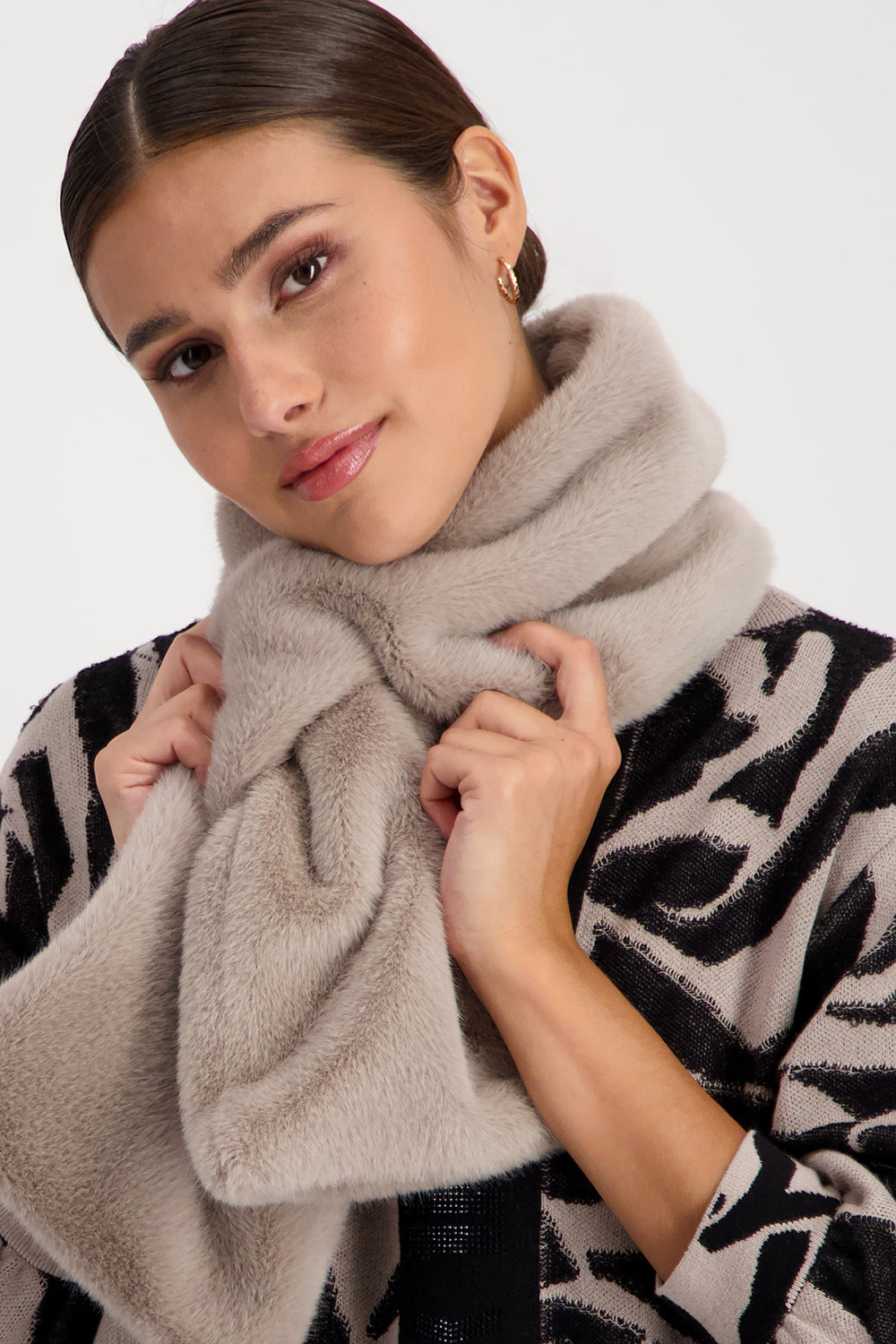 Monari Faux Fur Scarf 807347