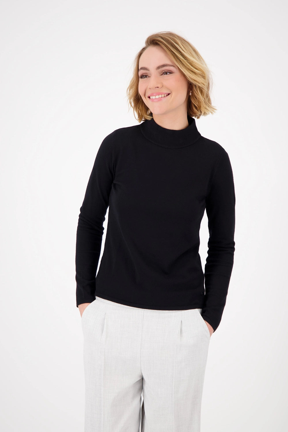 Monari Basic long-sleeve jumper with stand-up collar in Black 808988