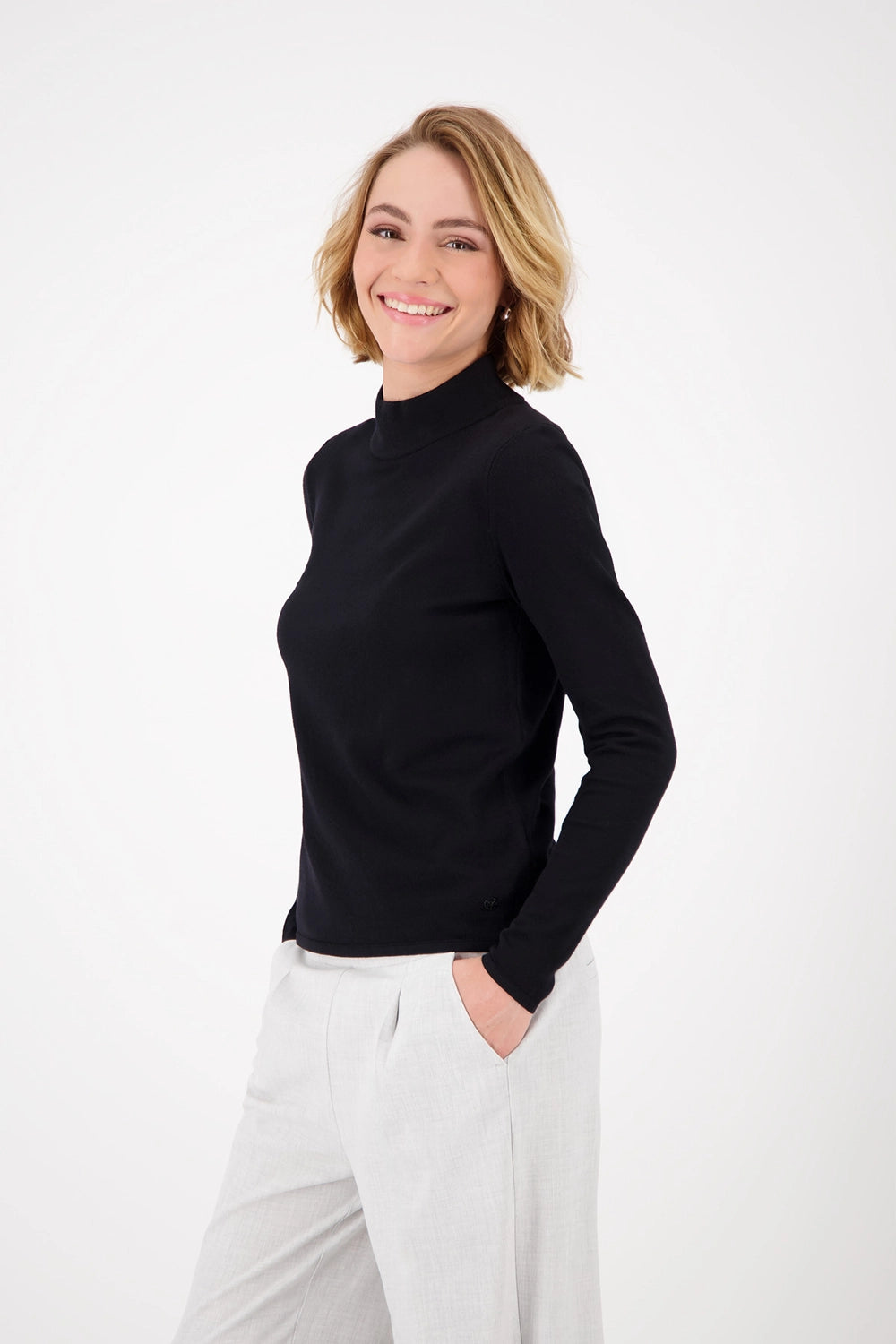 Monari Basic long-sleeve jumper with stand-up collar in Black 808988